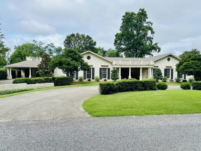 420 Hill Creek Road – Lebanon